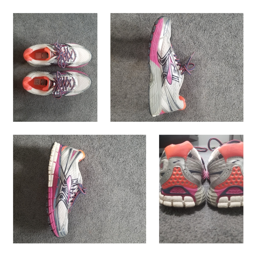 Women's Running Shoes - Picture 2 of 2